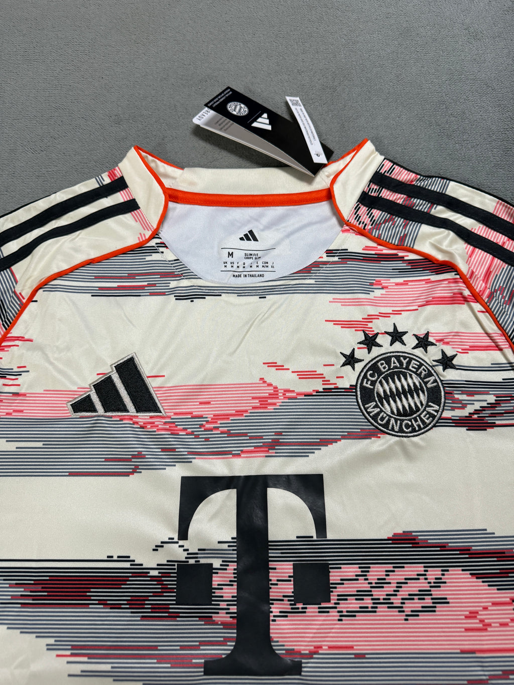 Bayern Munich 25/26 Away Jersey