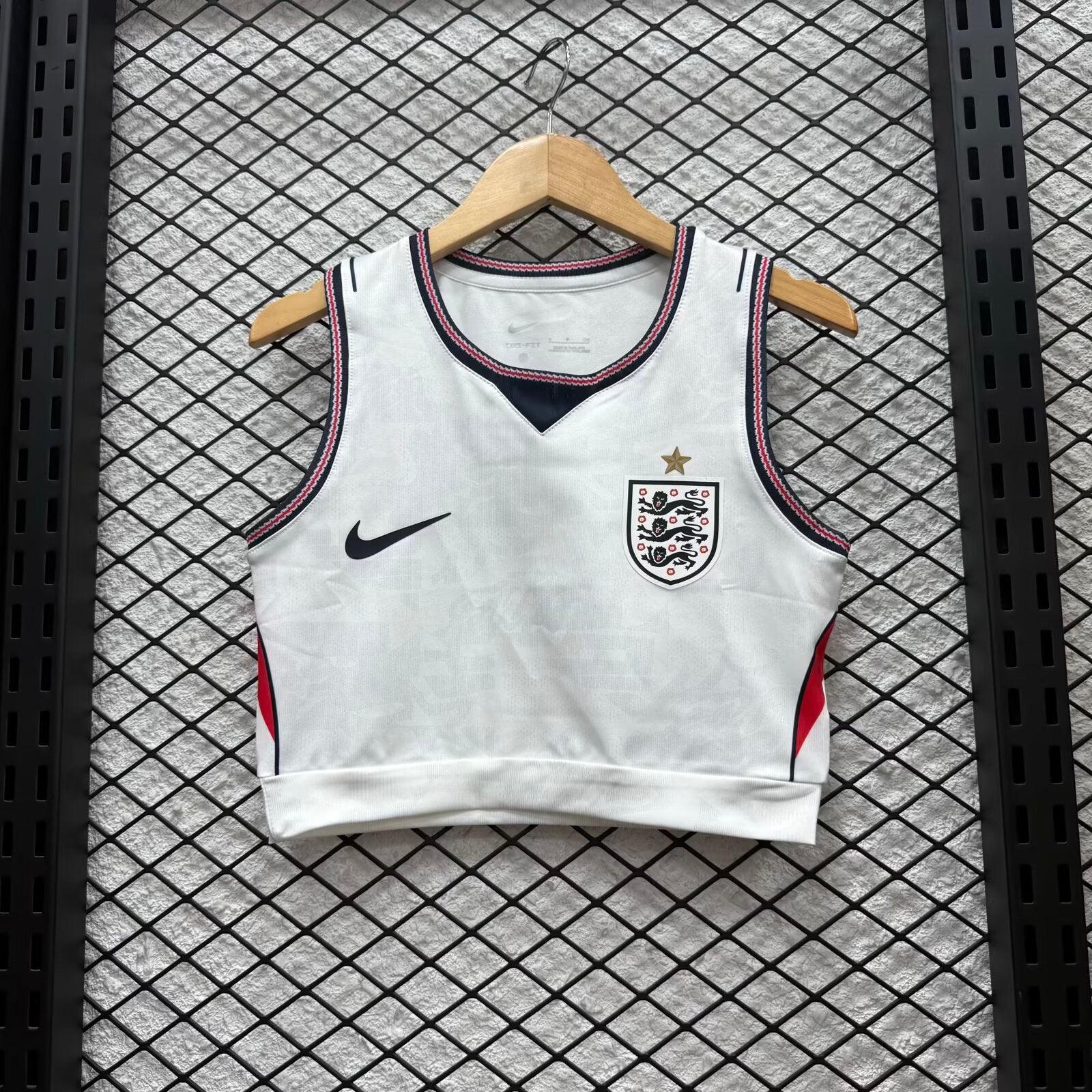 England Home Crop Vest