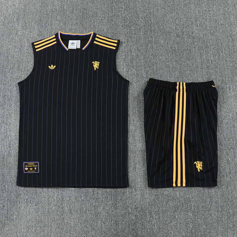 Man United Tank Top & Shorts