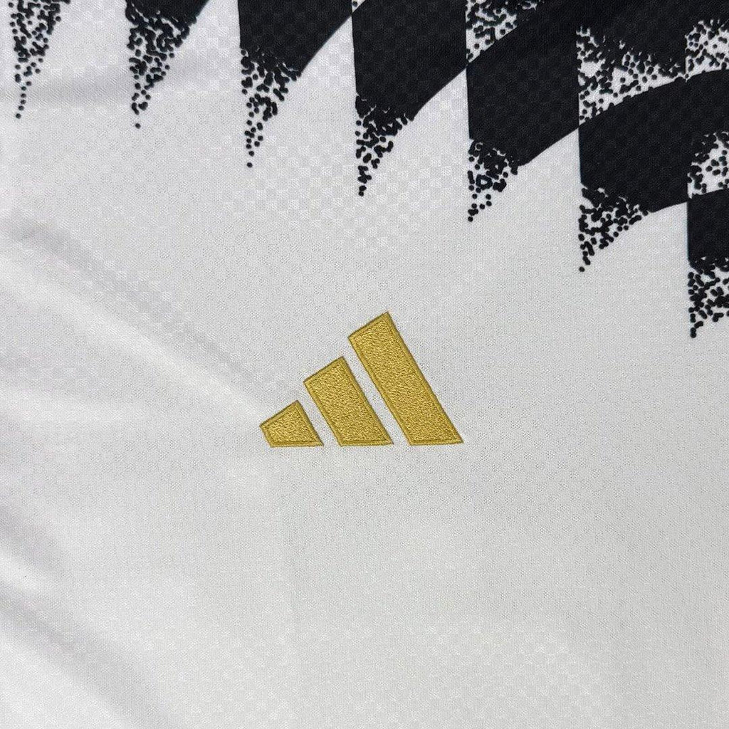 26/27 Juventus White with Black Geometric Pattern 1994 Vintage Remake Jersey
