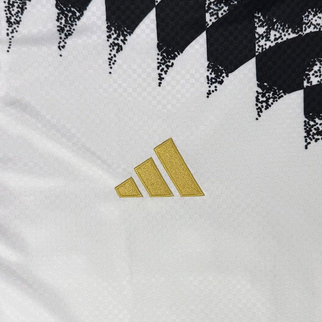 26/27 Juventus White with Black Geometric Pattern 1994 Vintage Remake Jersey
