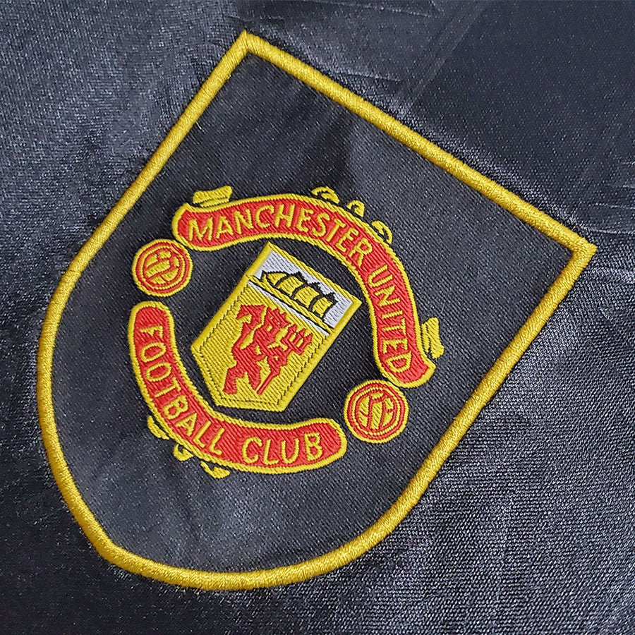Man United 1993-1994 Away Black Jersey
