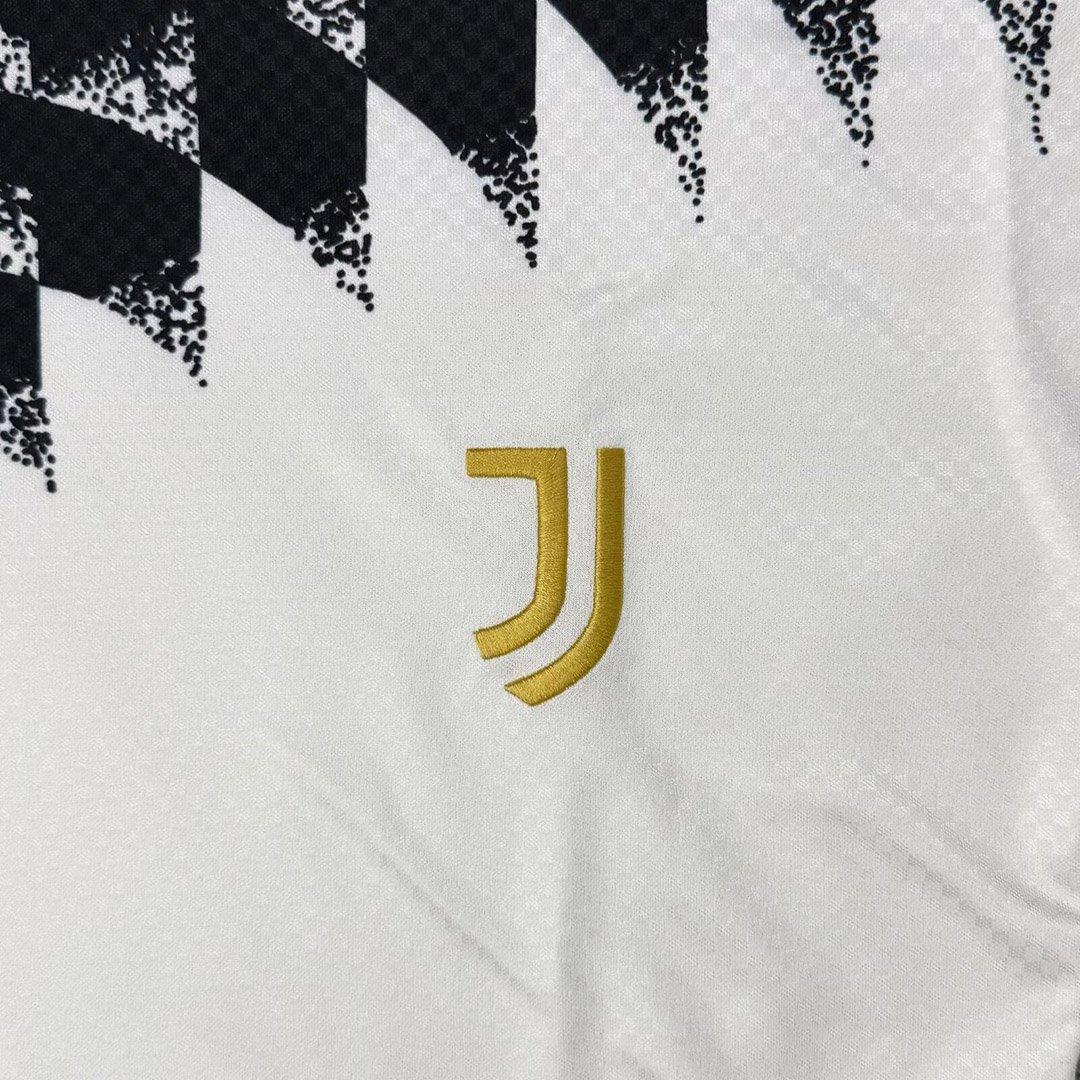 26/27 Juventus White with Black Geometric Pattern 1994 Vintage Remake Jersey